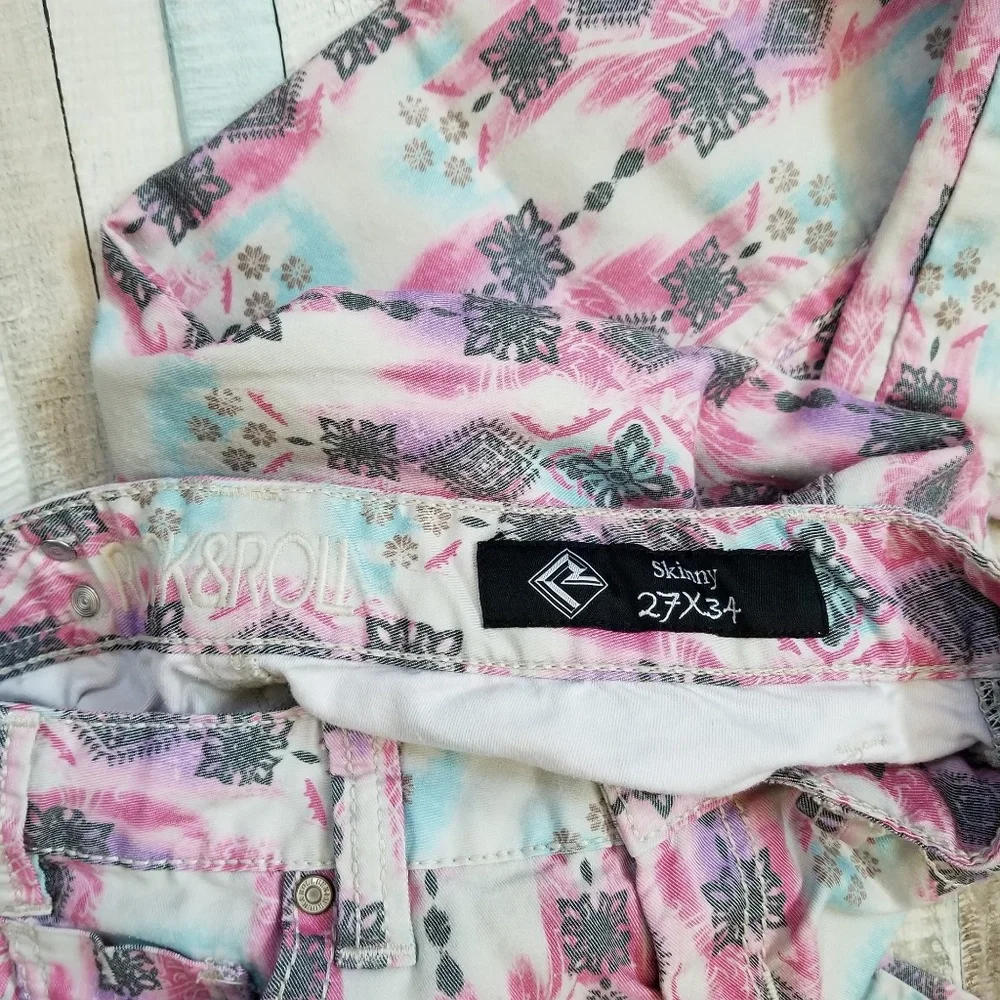 Rock & Roll Cowgirl Pink Print Skinny Jeans - Picture 7 of 8
